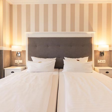 Resort Hotel IV Jahreszeiten זינקסט מראה חיצוני תמונה