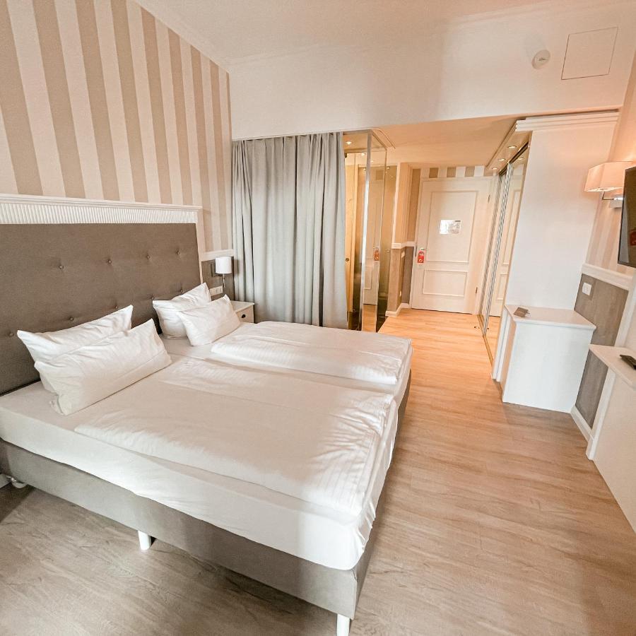 Resort Hotel IV Jahreszeiten זינקסט מראה חיצוני תמונה