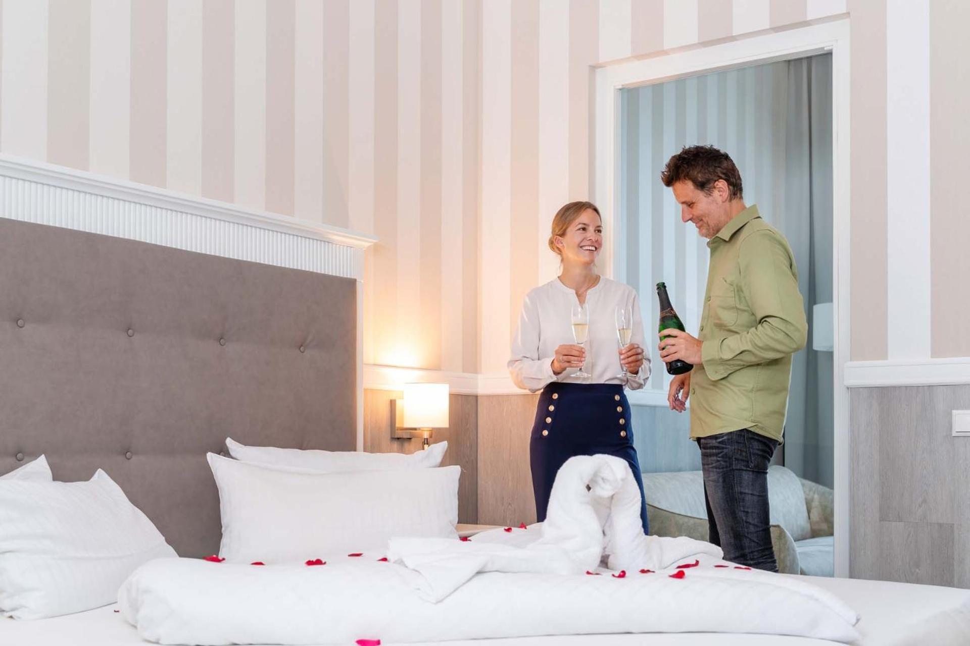 Resort Hotel IV Jahreszeiten זינקסט מראה חיצוני תמונה