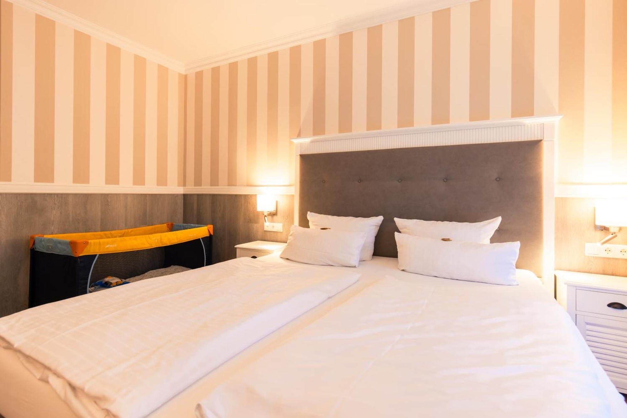 Resort Hotel IV Jahreszeiten זינקסט מראה חיצוני תמונה