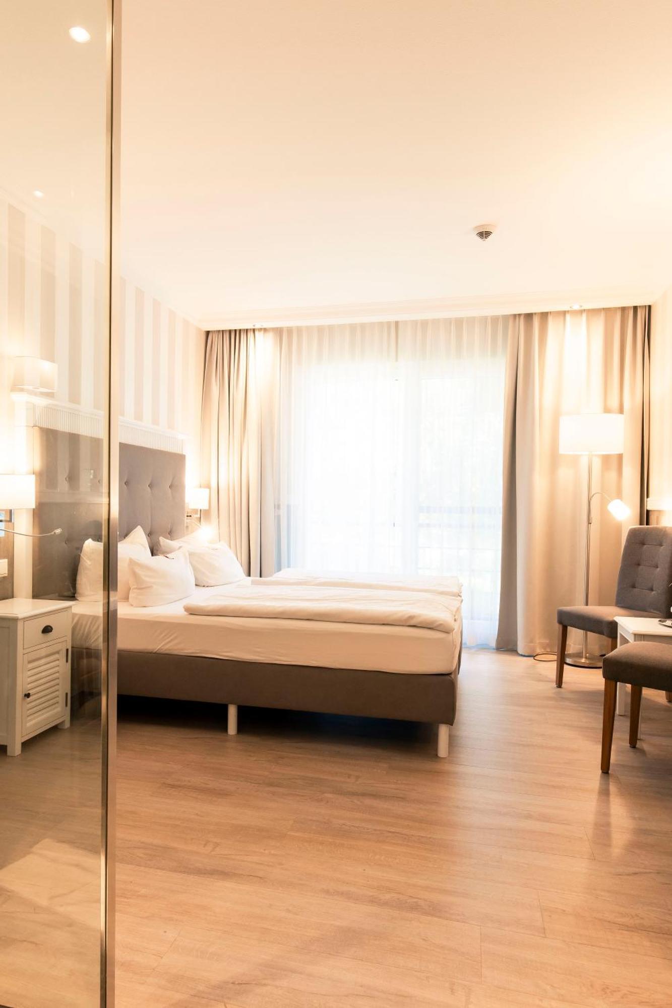 Resort Hotel IV Jahreszeiten זינקסט מראה חיצוני תמונה