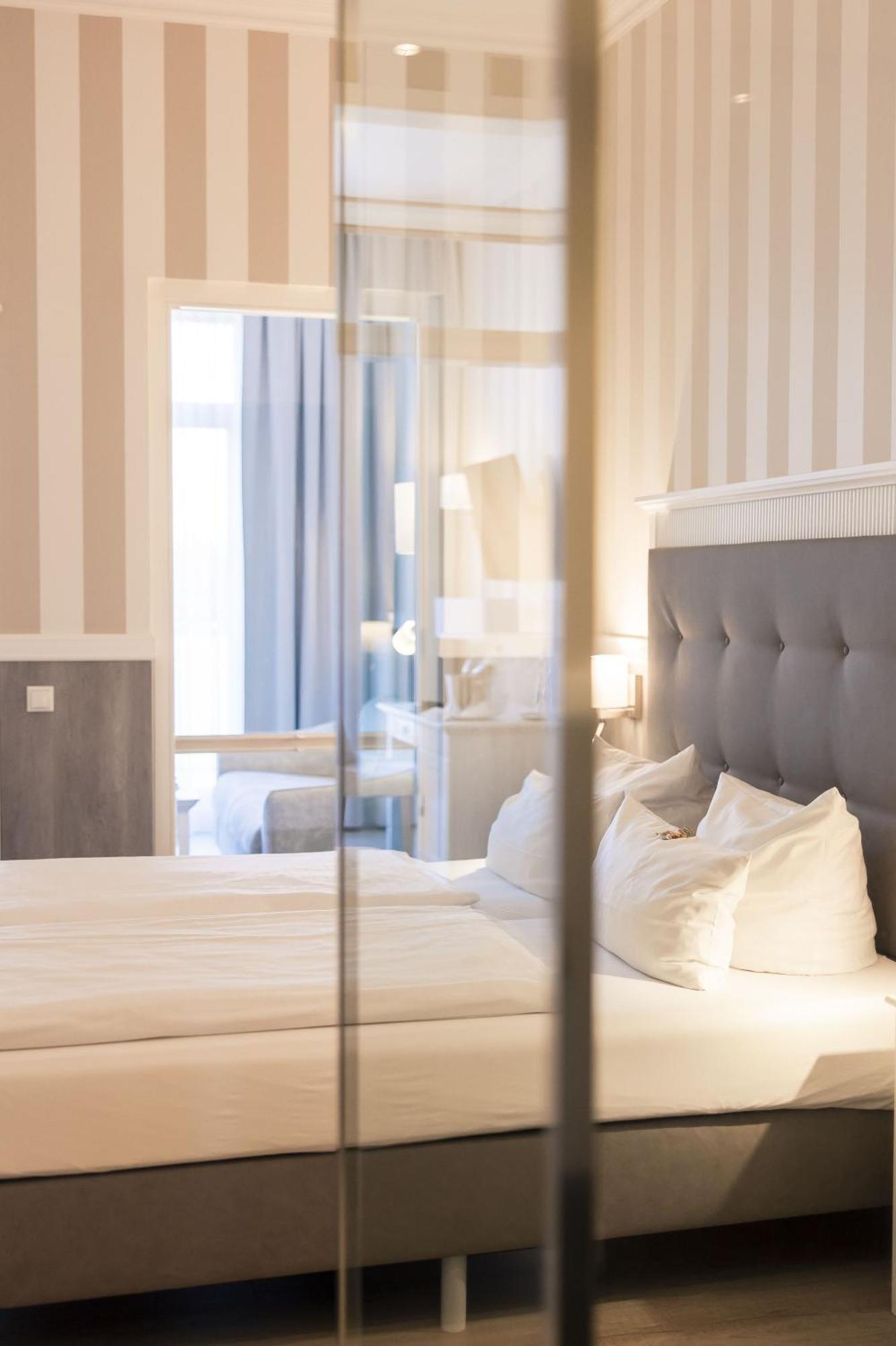 Resort Hotel IV Jahreszeiten זינקסט מראה חיצוני תמונה