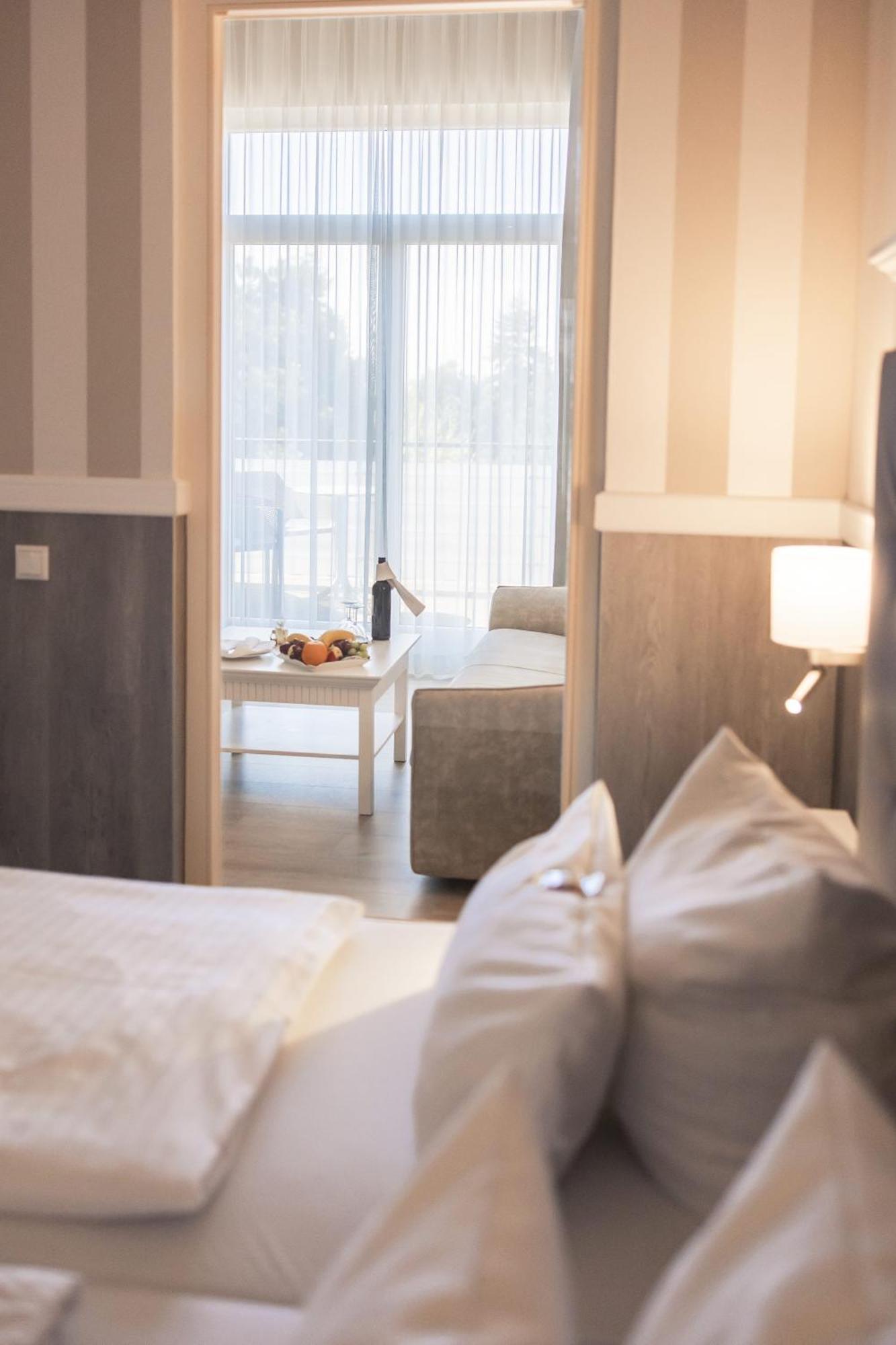 Resort Hotel IV Jahreszeiten זינקסט מראה חיצוני תמונה