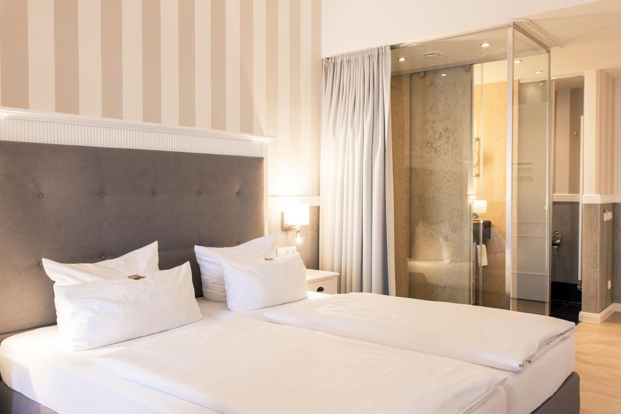 Resort Hotel IV Jahreszeiten זינקסט מראה חיצוני תמונה