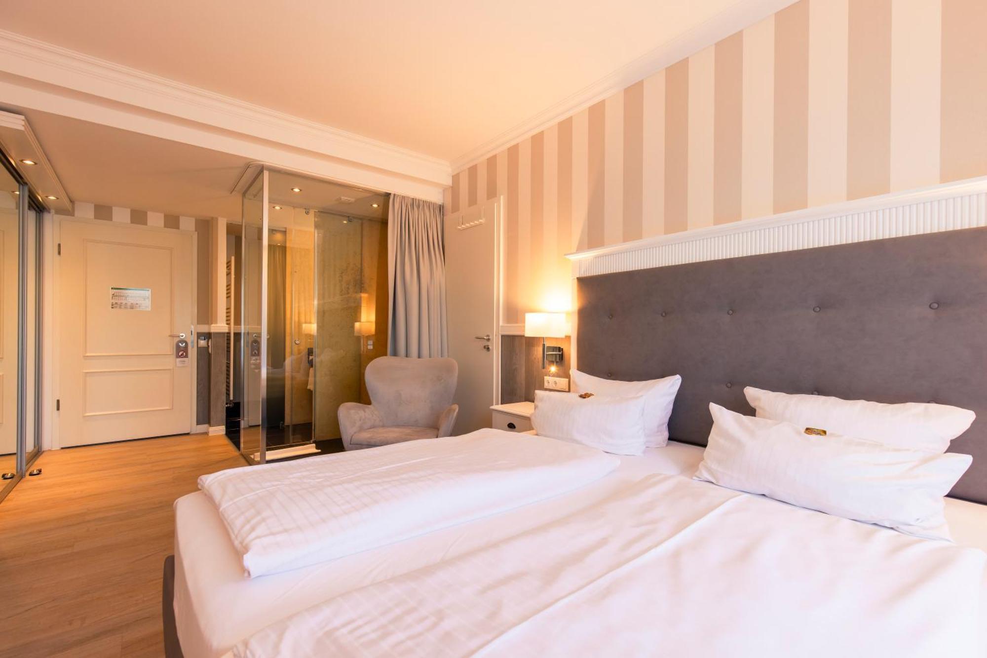 Resort Hotel IV Jahreszeiten זינקסט מראה חיצוני תמונה